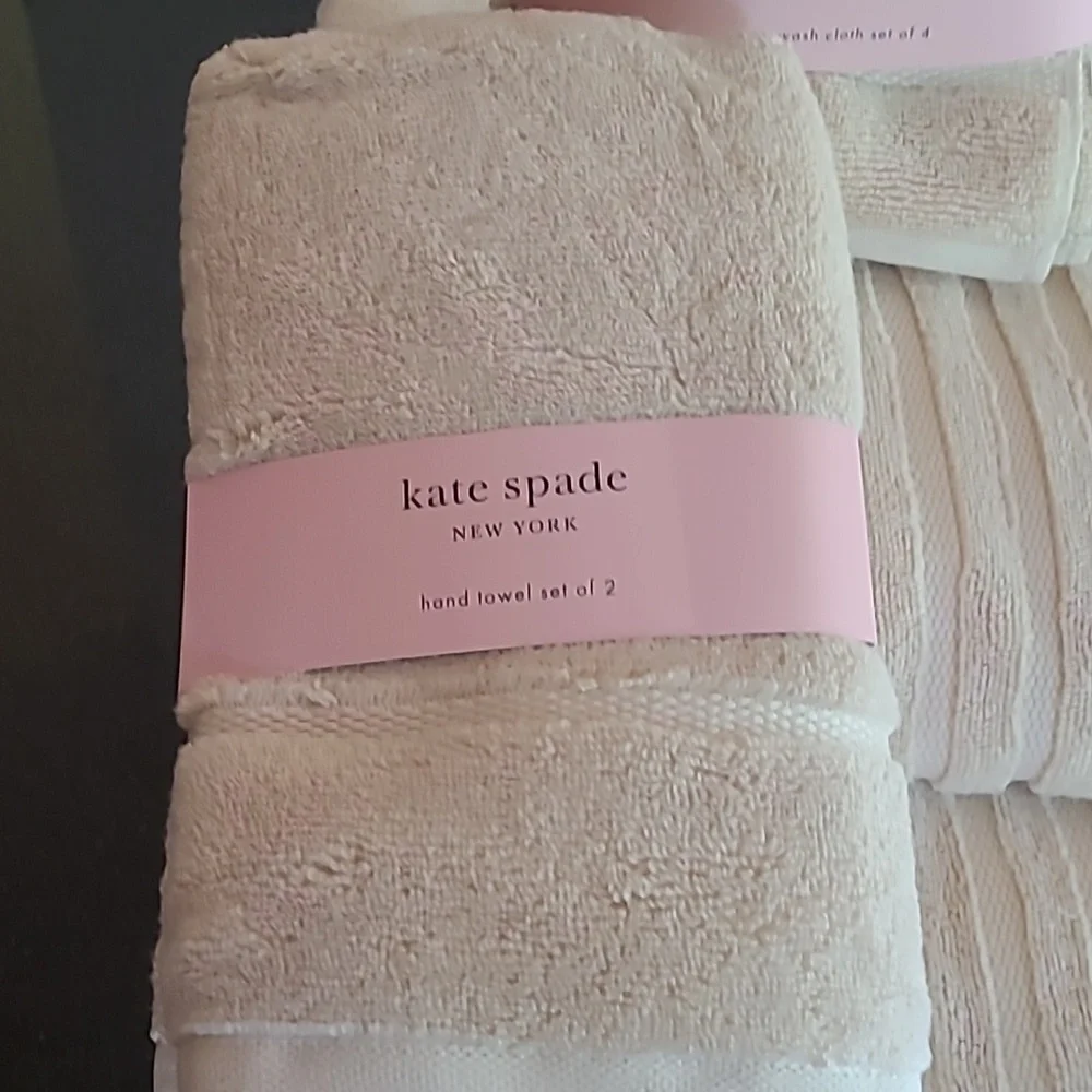 Kate Spade Bath Towel Set